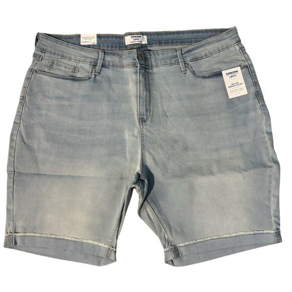 Levi's Womens Blue Shaping Bermuda Jean Shorts Mid Rise Stretch Roll Hem 20W NEW - Picture 1 of 6